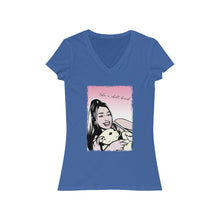 Charger l'image dans la galerie, Ms. A. & pup: short sleeve v-neck Tee "Take a chill break" - ARTSY STYLE