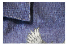 Charger l'image dans la galerie, Vestes en denim avec Bad Bunny W / P.R. Drapeau au verso