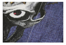 Charger l'image dans la galerie, Vestes en denim avec Bad Bunny W / P.R. Drapeau au verso