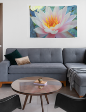 Charger l'image dans la galerie, Beautiful Tapestry Water Lily - Brooklyn Botanic Gardens, New York City - ARTSY STYLE