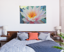 Charger l'image dans la galerie, Beautiful Tapestry Water Lily - Brooklyn Botanic Gardens, New York City - ARTSY STYLE